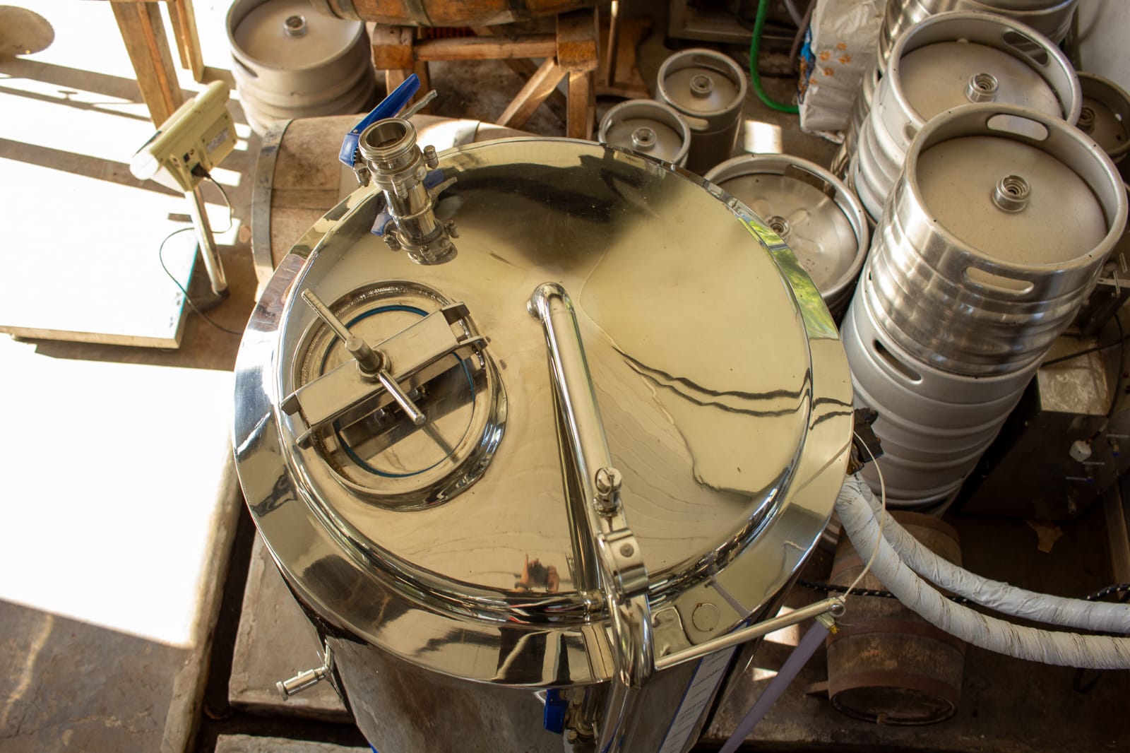 Fermentador/maturador cônico em inox de 500 L com painel digital — foto 6 de 6